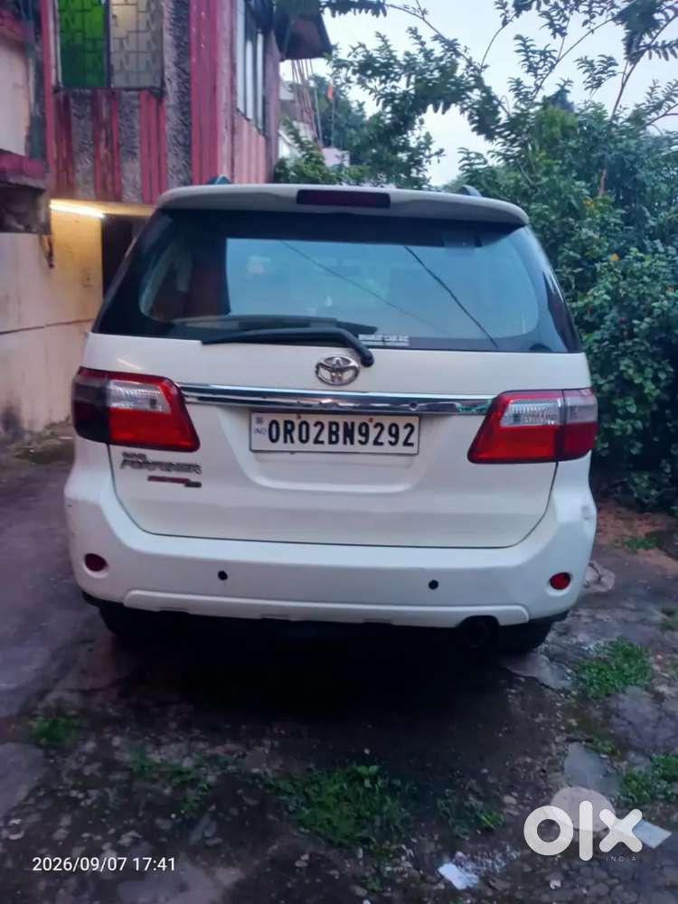 Toyota Fortuner Diesel Manual 2011