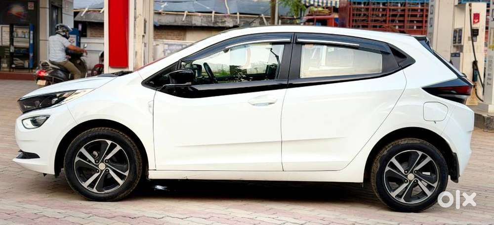 Tata Altroz 1.2 Xz Plus Petrol, 2022, Petrol