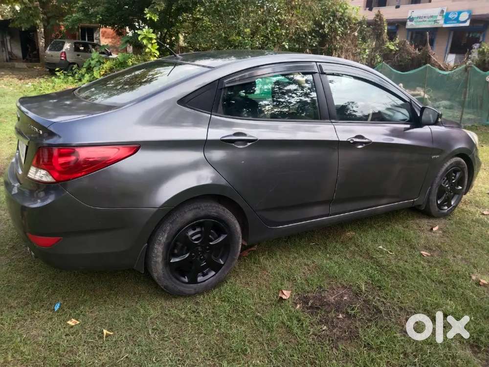 Hyundai Verna 1.6 Sx 2011