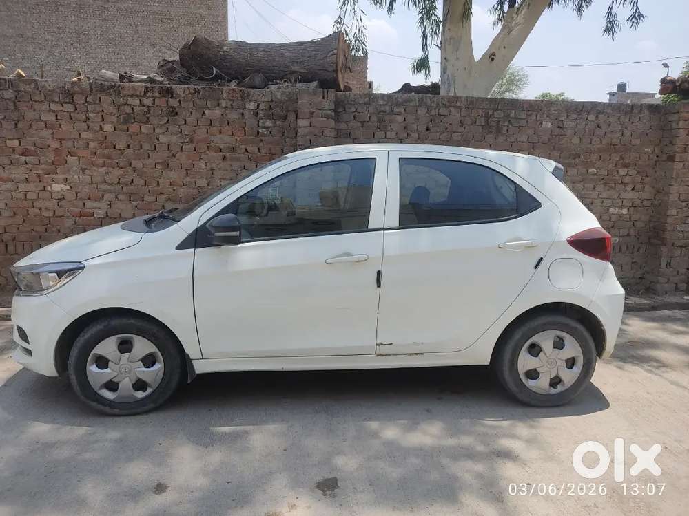 Tata Tiago 2022 Petrol 41800 Km Driven