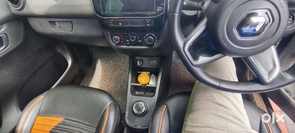 Kwid Automatic 1.0 Rxt