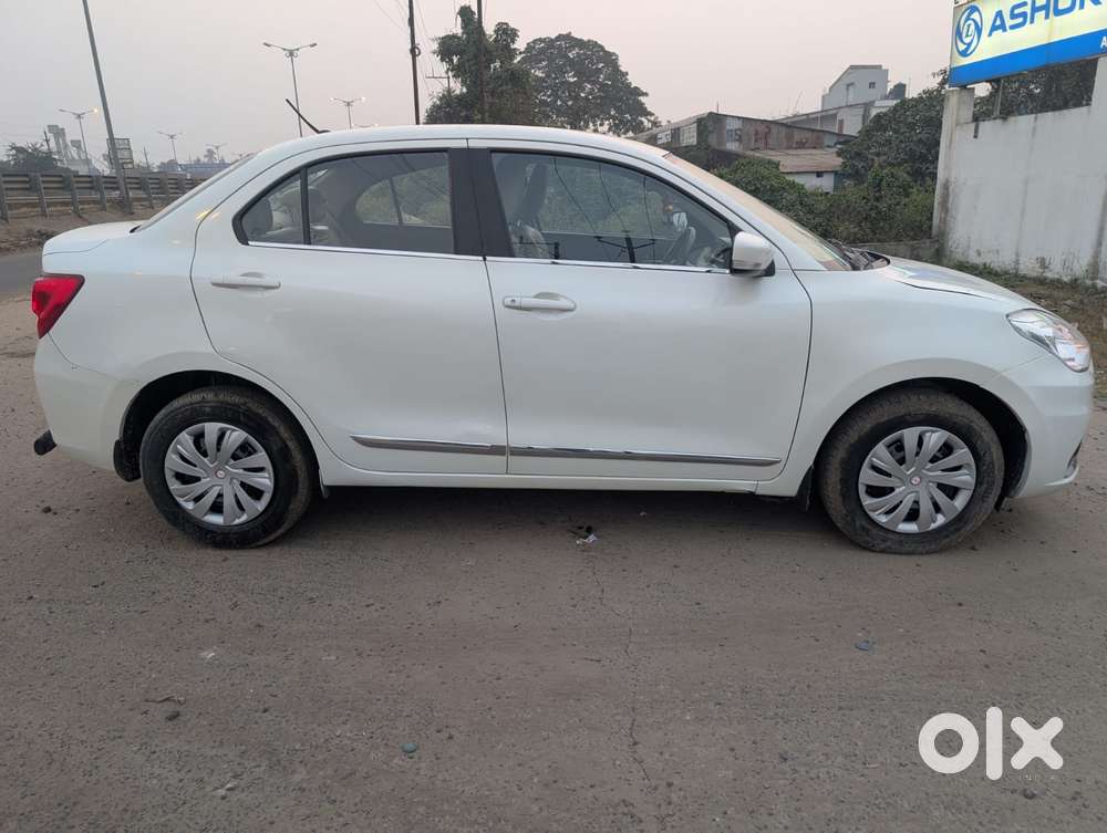 Maruti Suzuki Dzire, 2022, Petrol