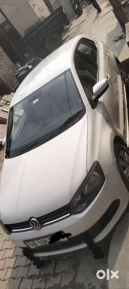 Volkswagen Polo 2014 Petrol 90000 Km Driven