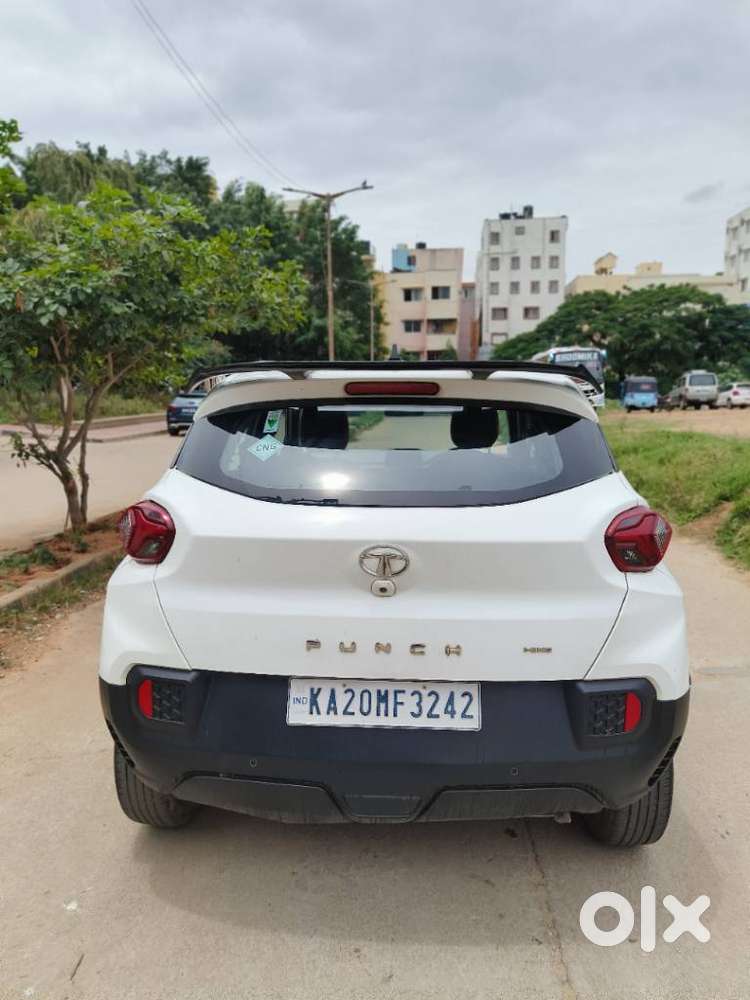 Tata Punch Accomplished Dazzle Sunroof Cng, 2024, Cng & Hybrids