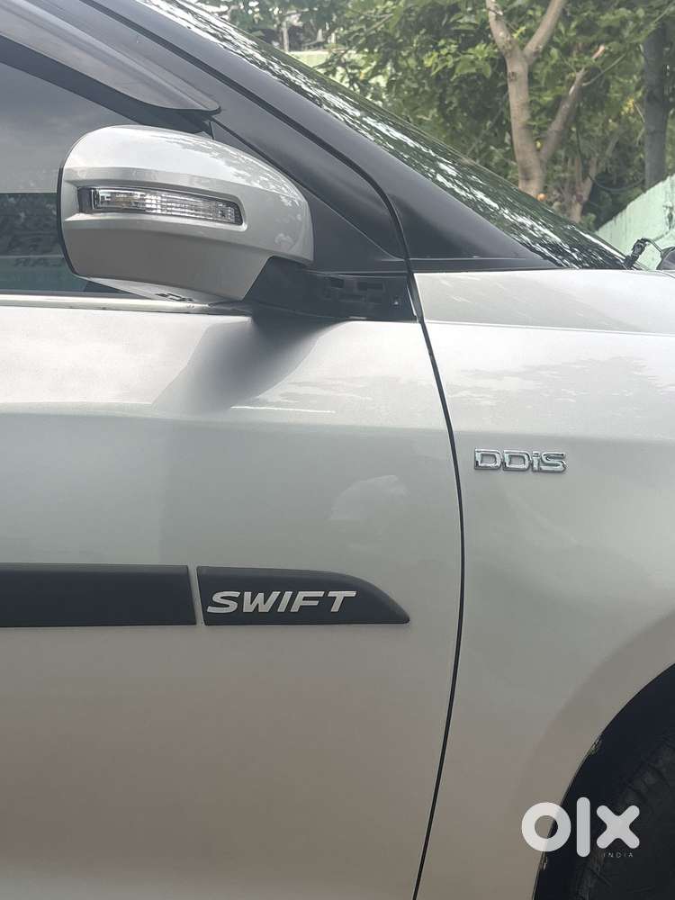 Maruti Suzuki Swift Zdi Plus, 2016, Diesel