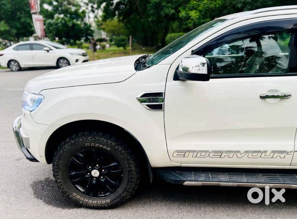 Ford Endeavour 3.2 Titanium At 4x4, 2016, Diesel