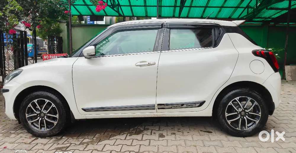 Maruti Suzuki Swift 2021 Petrol 49133 Km Driven