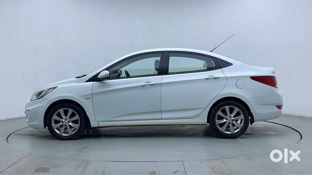 Hyundai Verna 1.6 Vtvt Sx, 2012, Petrol