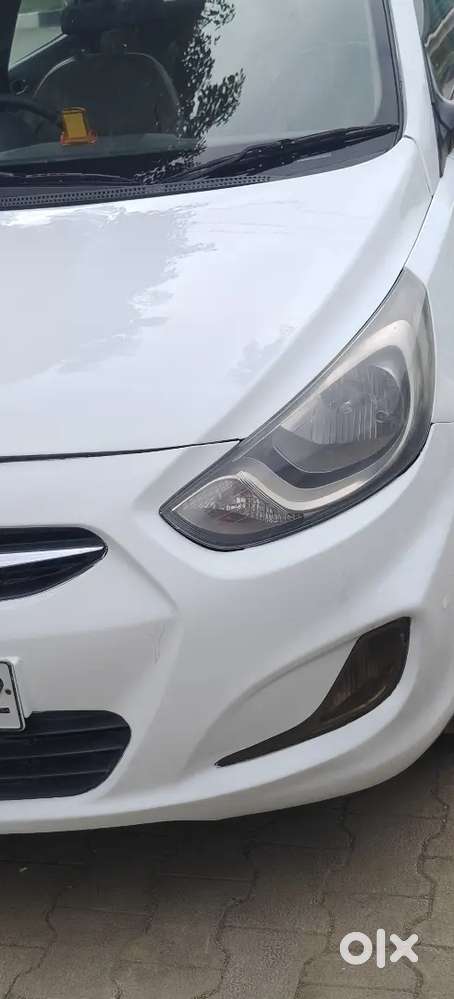Hyundai Fluidic Verna 2012 Diesel Well Maintained Docoment Complete.