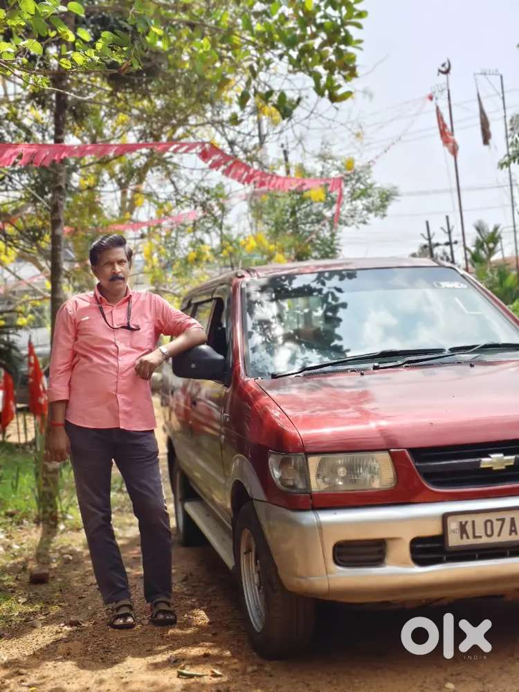 Chevrolet Tavera 2004 Diesel 180000 Km Driven