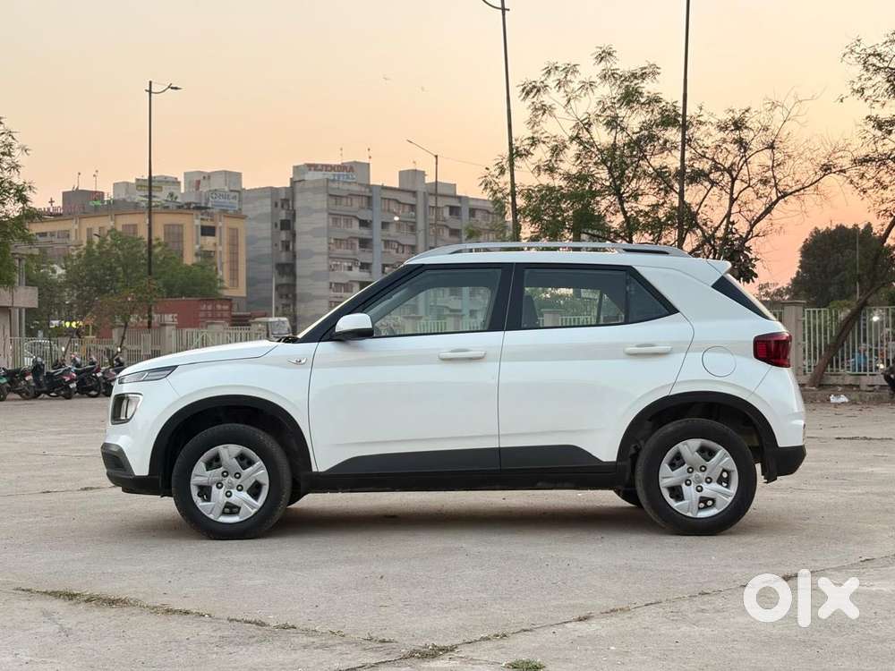 Hyundai Venue S 1.2 Petrol, 2020, Petrol