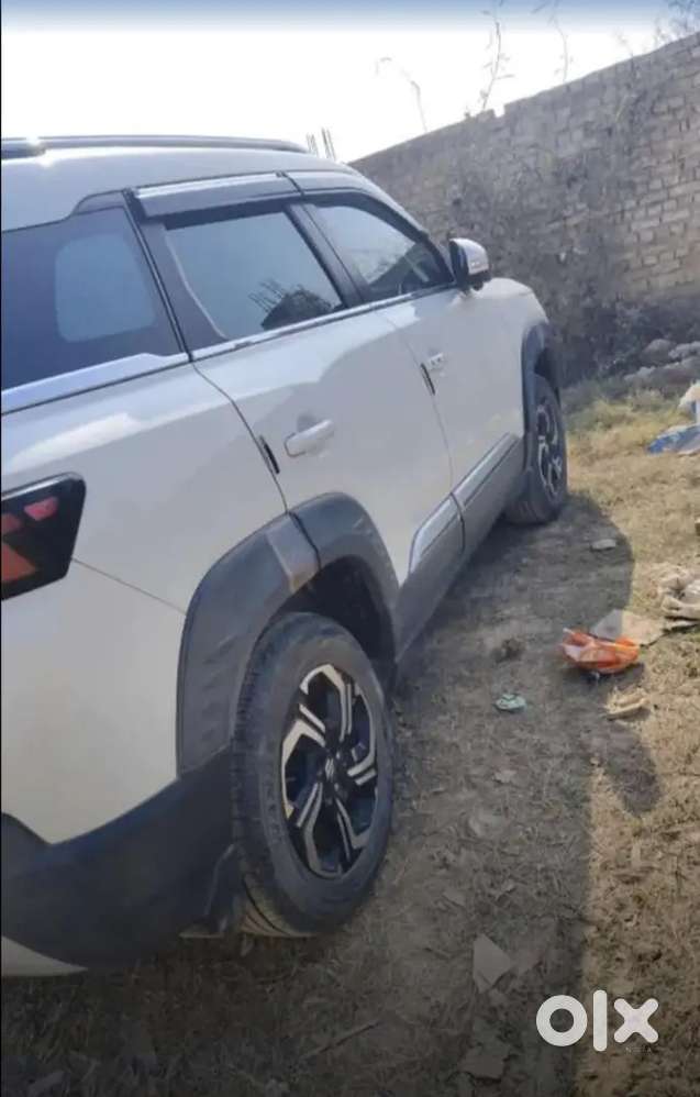 Maruti Suzuki Brezza 2024 Cng & Hybrids Well Maintained