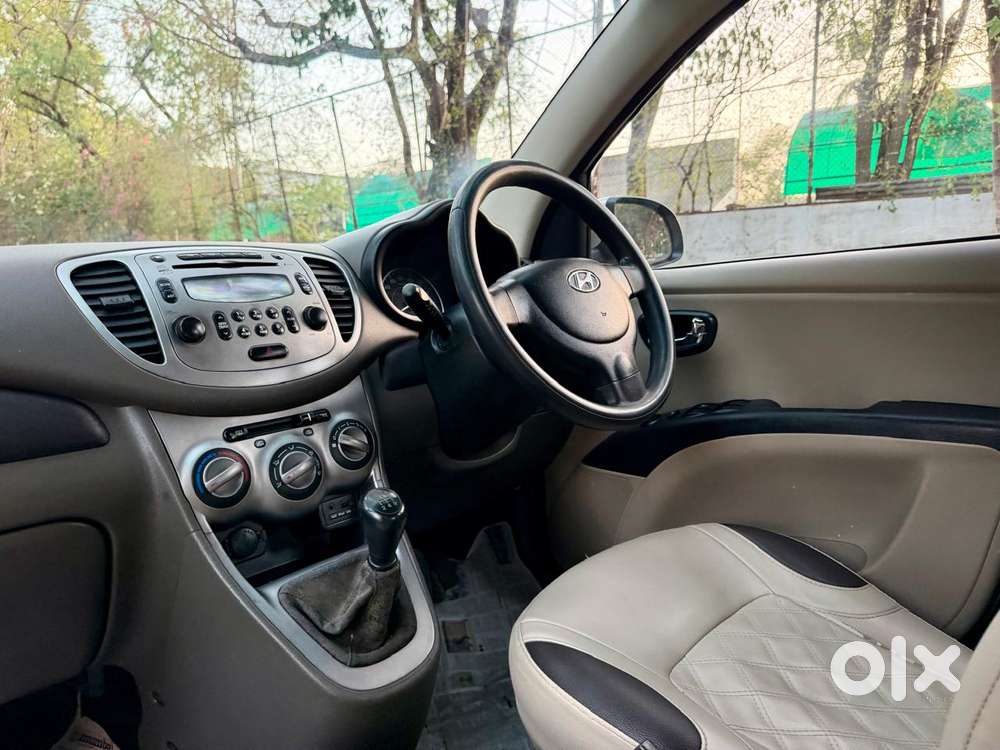 Hyundai I10 Sportz, 2012, Petrol