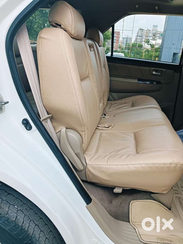 Toyota Fortuner 4x2 Manual, 2015, Diesel