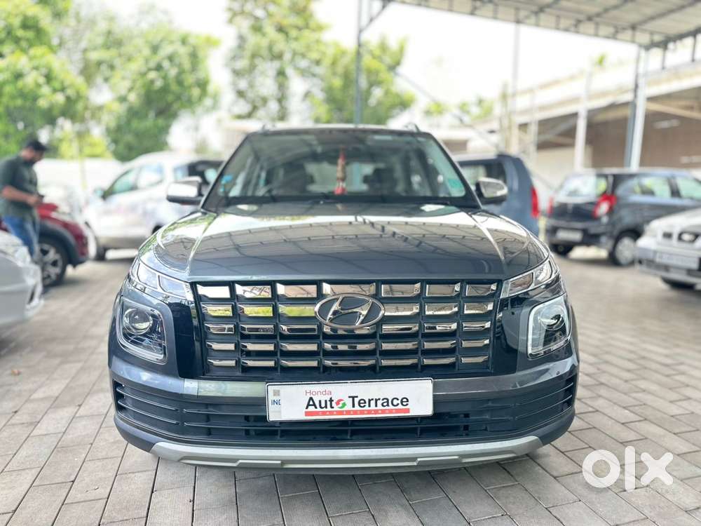 Hyundai Venue Sx 1.2 Mt Knight Edition, 2022, Petrol