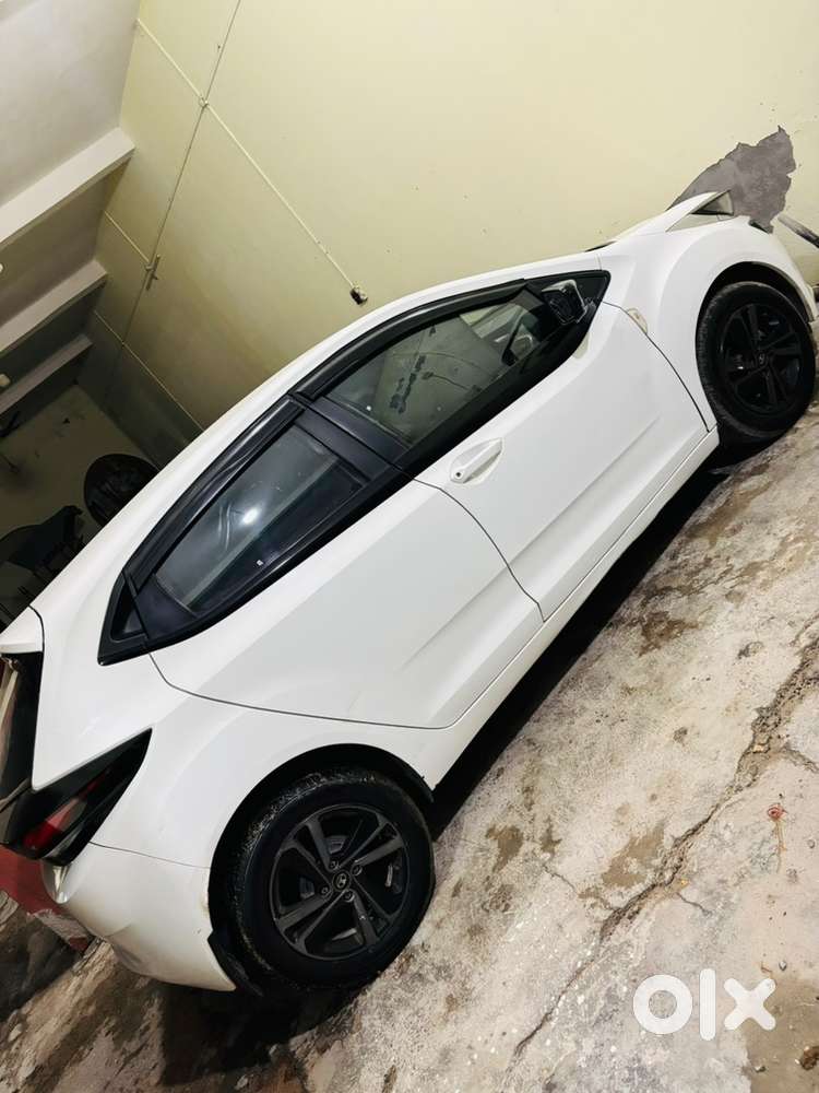 Tata Altroz 2023 Cng & Hybrids 62000 Km Driven