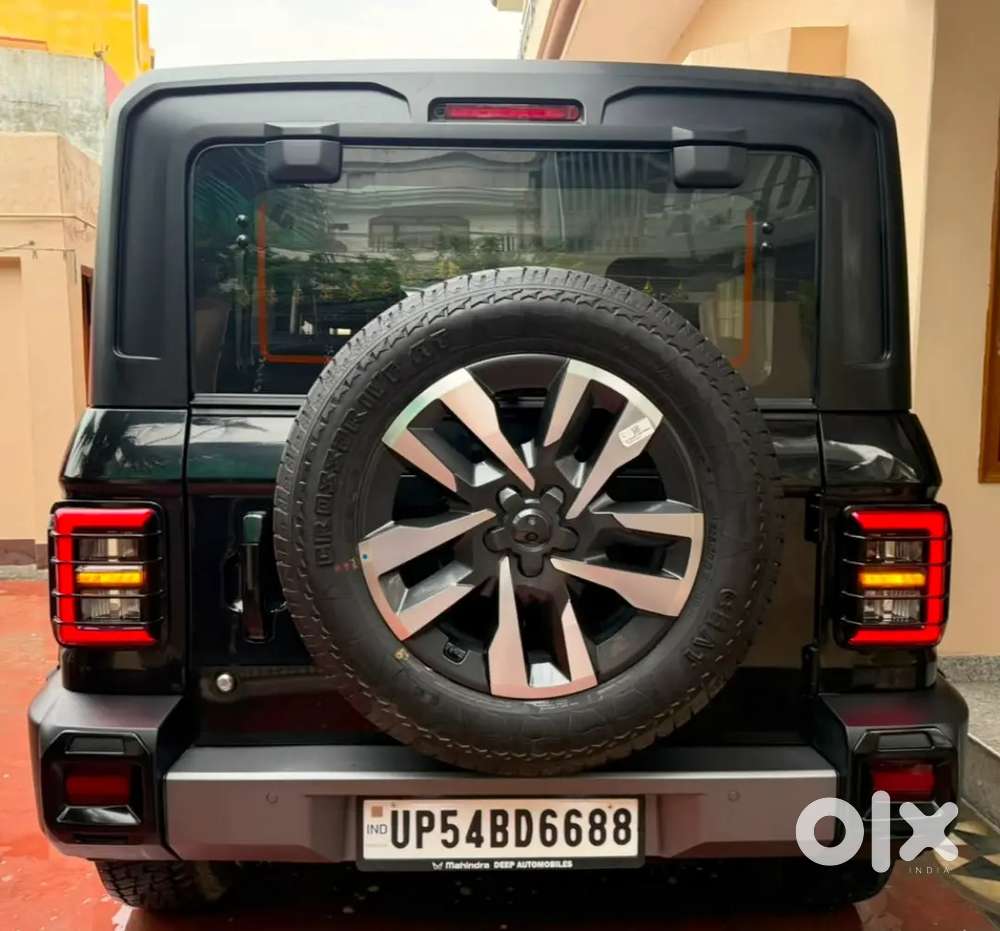 Thar Roxx Ax7l 4*4 Top Model