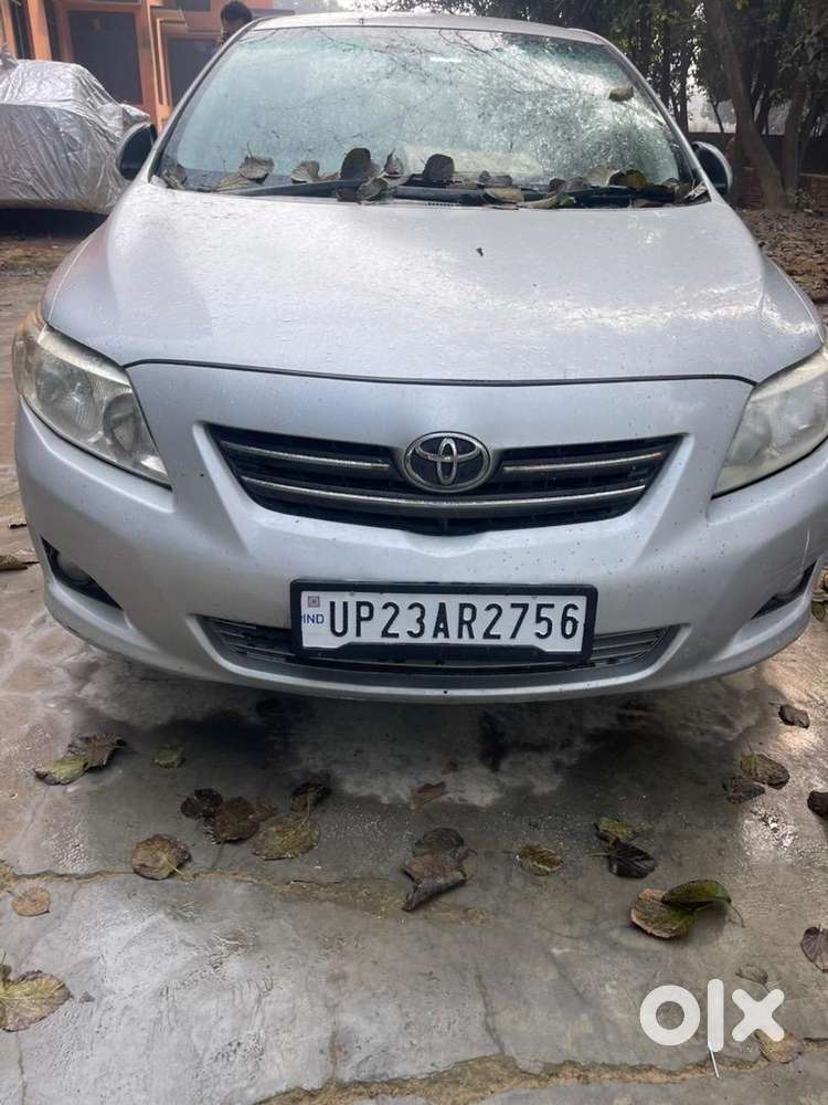 Toyota Corolla Altis 2011 Petrol Well Maintained