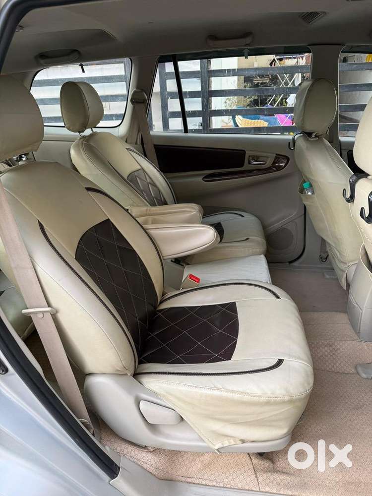Toyota Innova 2012 Diesel Well Maintained