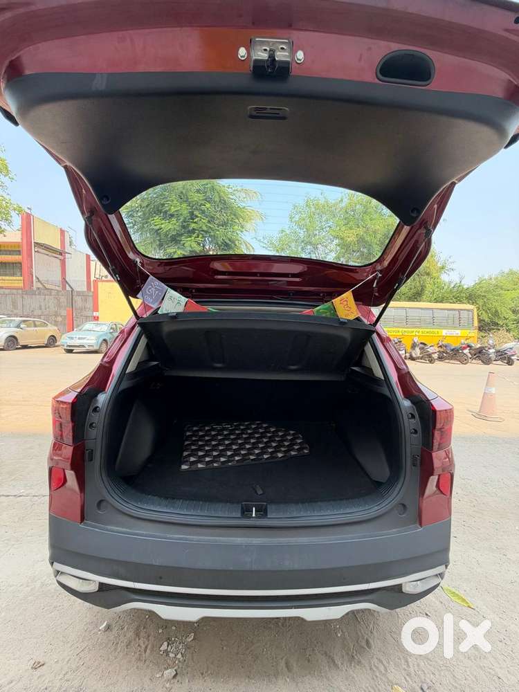 Kia Seltos 1.5 Htx+ Petrol At, 2021, Petrol