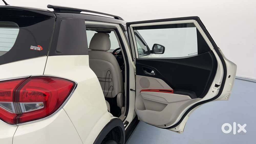 Mahindra Xuv300 W8 (o) 1.5 Diesel Amt, 2021, Diesel