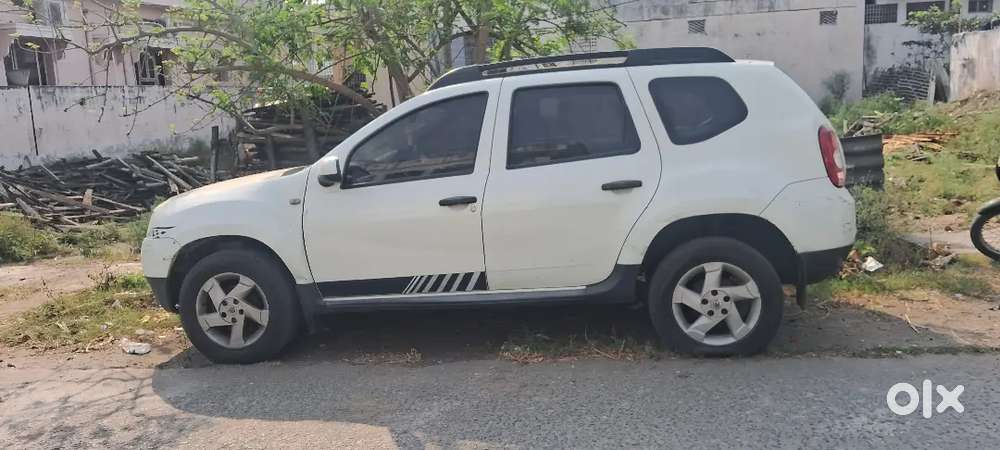 Renault Duster 2013 Diesel 270000 Km Driven