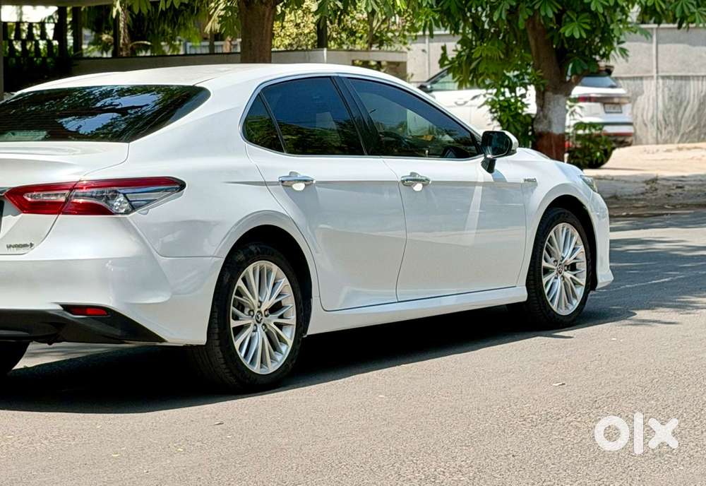 Toyota Camry 2.5 Hybrid, 2019, Petrol