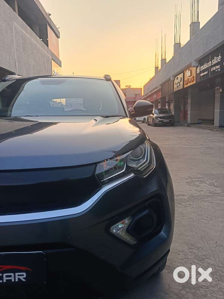 Tata Nexon, 2022, Petrol