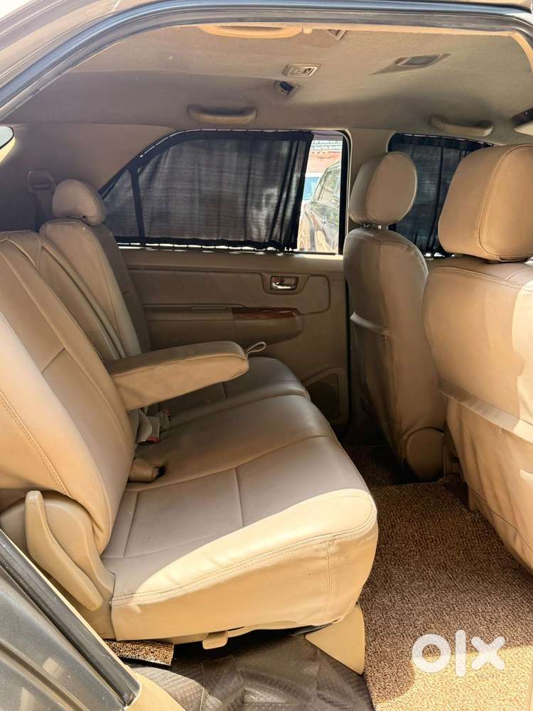Toyota Fortuner 4x4 Mt, 2010, Diesel