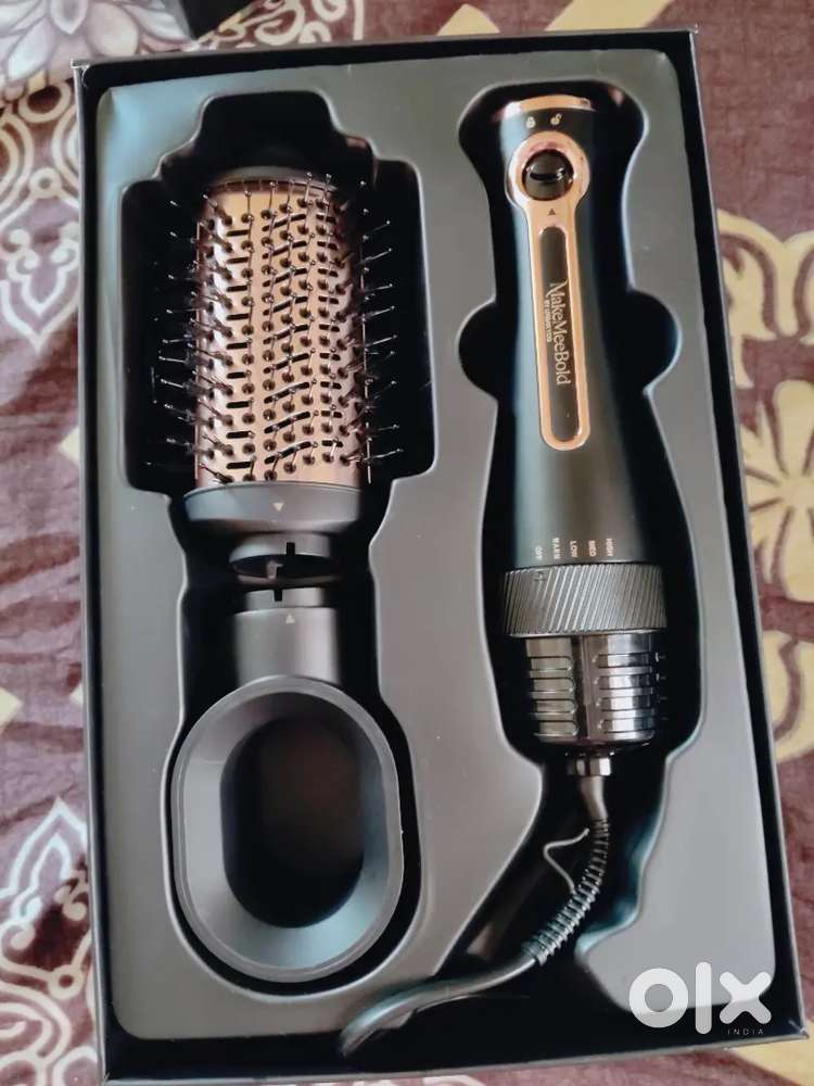 Hair styling and hair straightener brush
