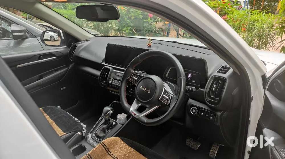 Kia Sonet 2021 Petrol 49k Km Driven, Top Model, Fully Automatic