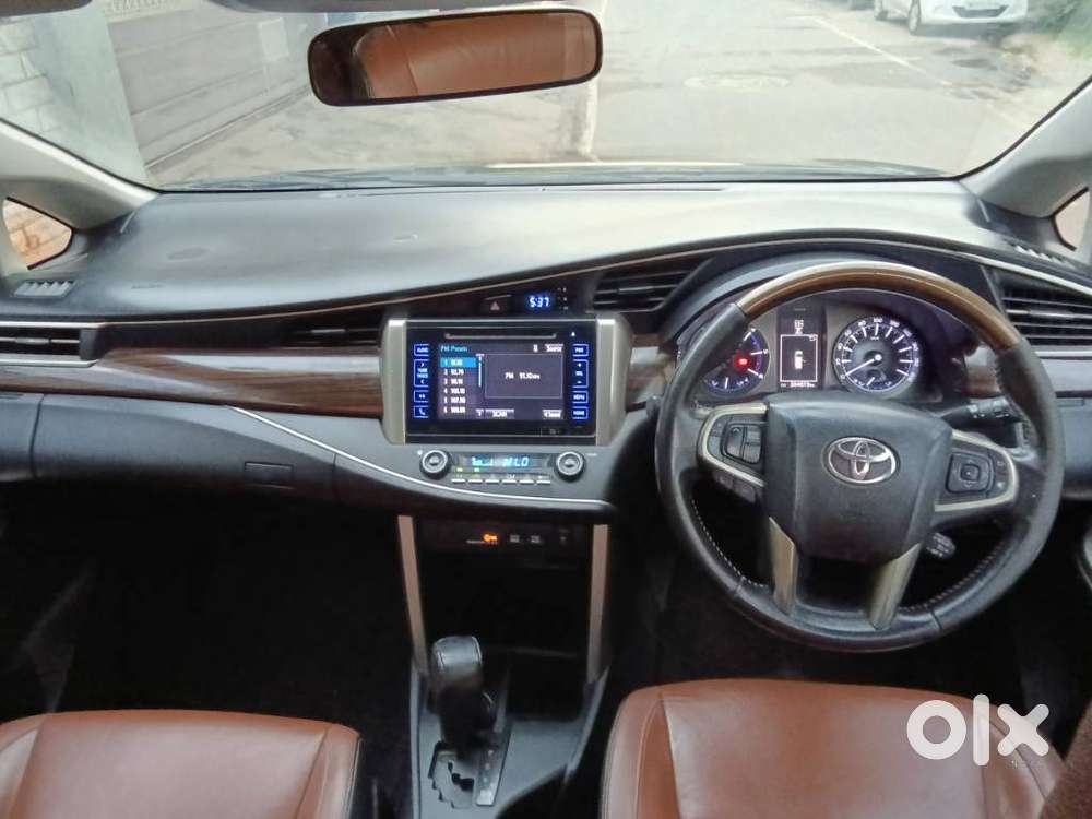 Toyota Innova Crysta 2.8 Z, 2016, Diesel