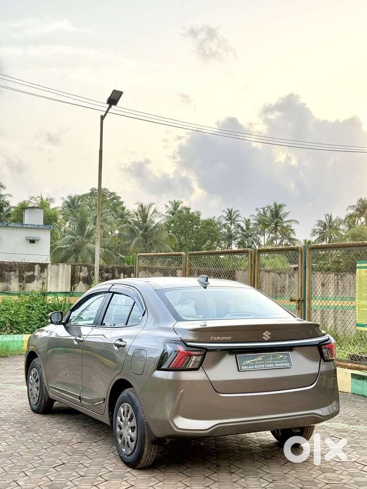 Maruti Suzuki Swift Dzire Vxi Optional, 2025, Petrol