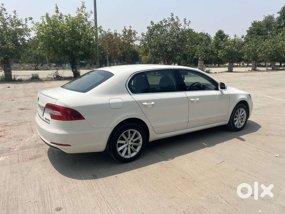 Skoda Superb 1.8 Elegance Tsi At, 2016, Petrol