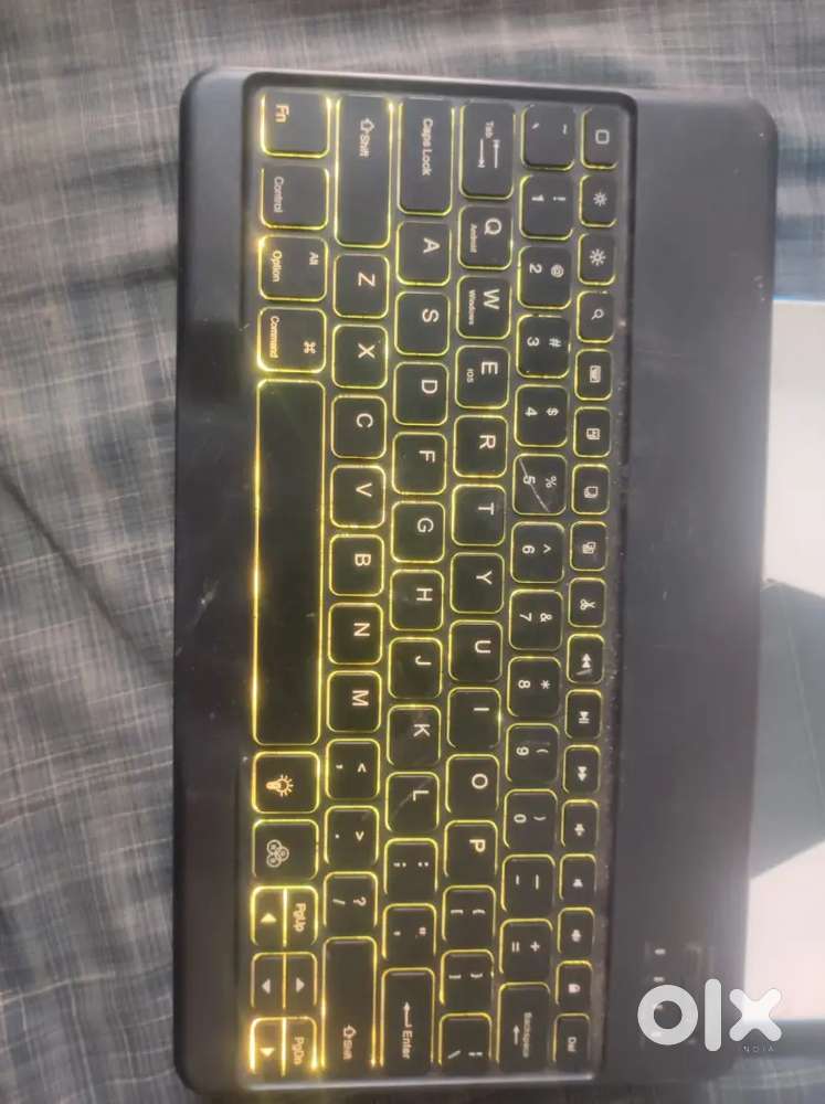 Samsung Galaxy Tab Smart keyboard