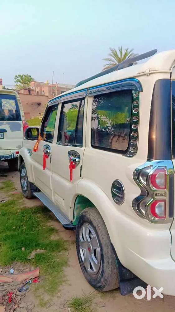 Mahindra Scorpio 2015 Diesel 125425 Km Driven