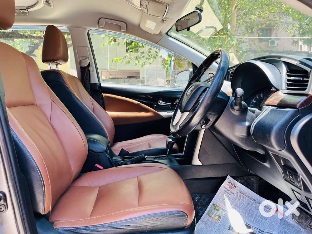 Toyota Innova Crysta 2.8z Automatic, 2016, Diesel