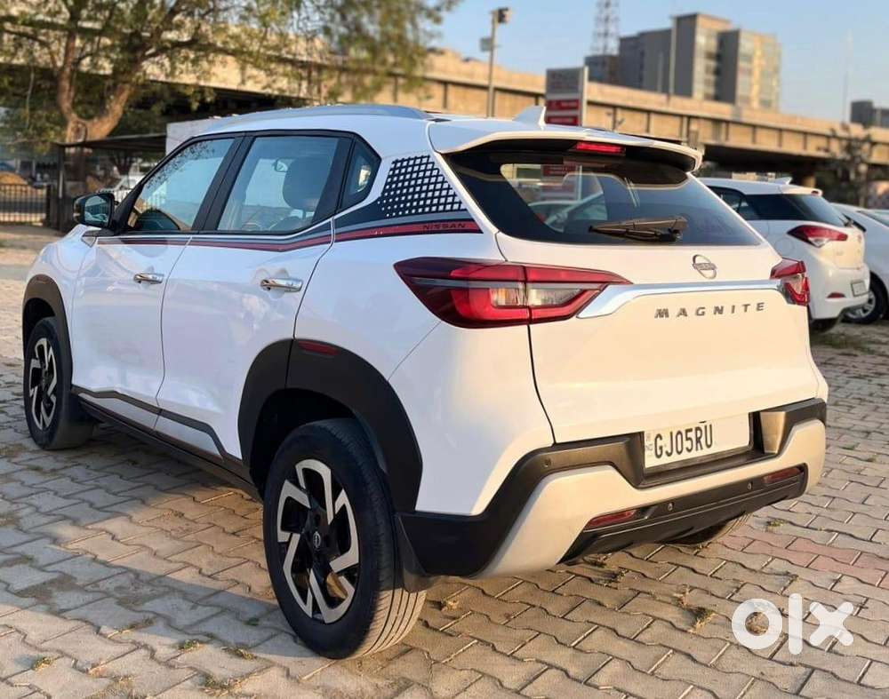 Nissan Magnite 1.0 Xv, 2023, Petrol