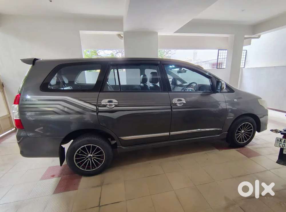 Toyota Innova 2012 Diesel 190000 Km Driven
