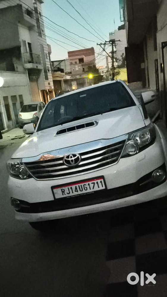 Toyota Fortuner 2014