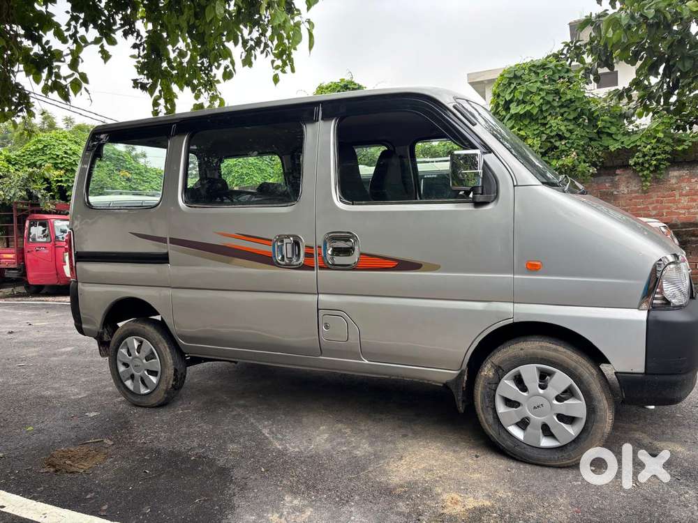 Maruti Suzuki Eeco 5 Seater Standard, 2018, Cng & Hybrids