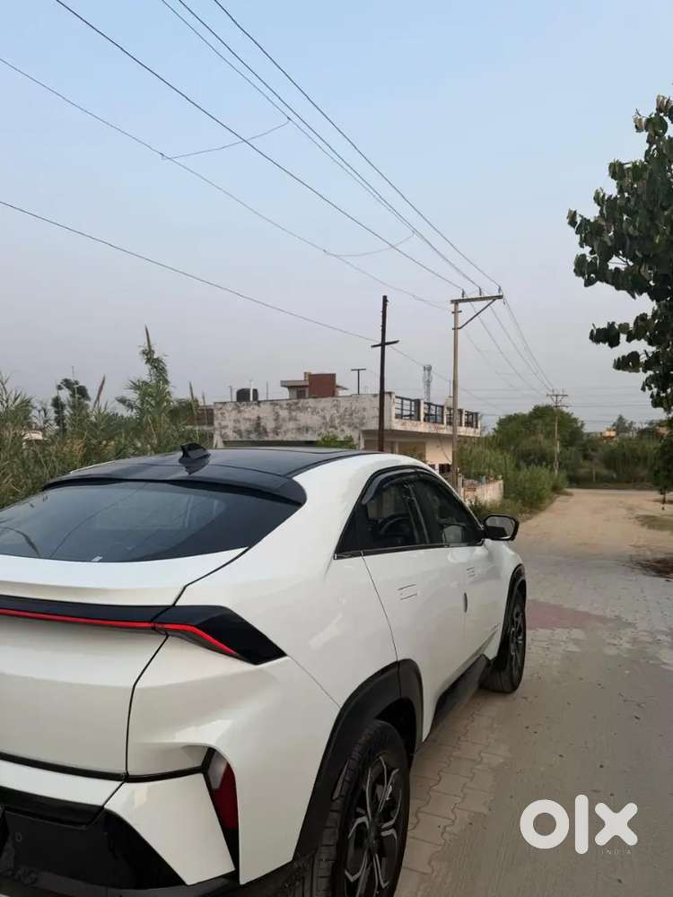 Tata Curvv 2025 Diesel Well Maintained