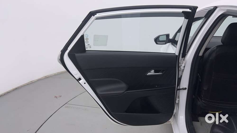 Hyundai Verna 1.5 Sx Turbo Petrol Mt, 2023, Petrol