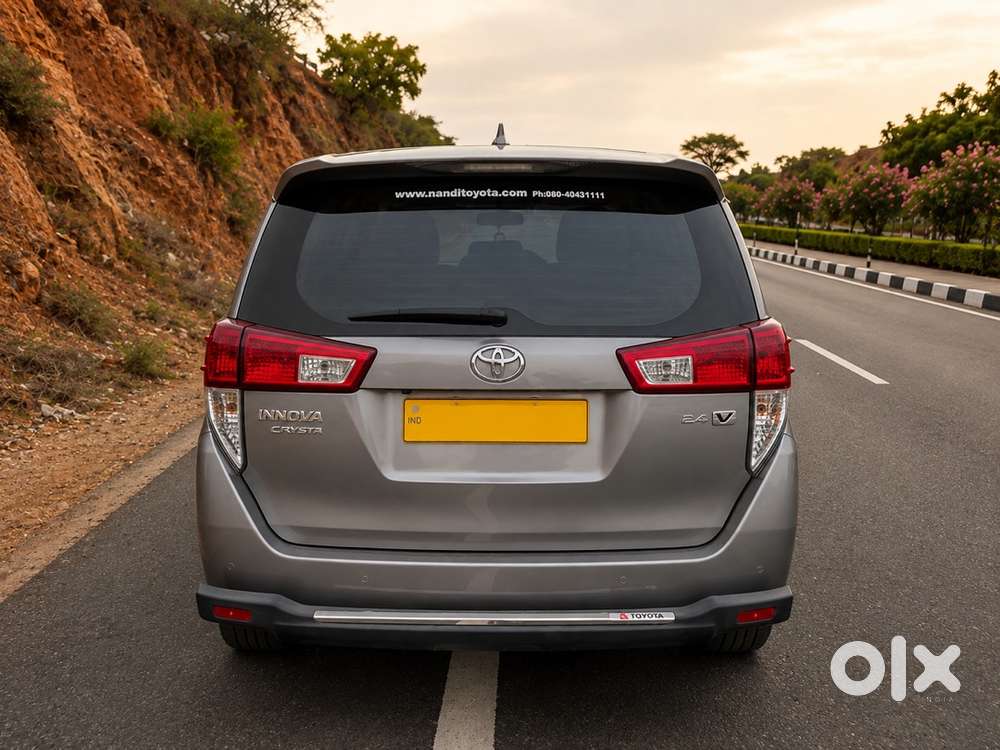 Toyota Innova Crysta Vx 2025