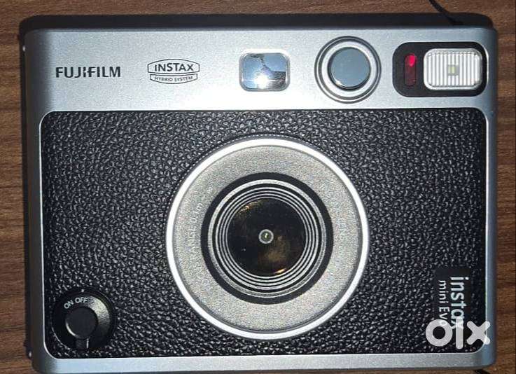 Fujifilm Instax mini Evo Hybrid