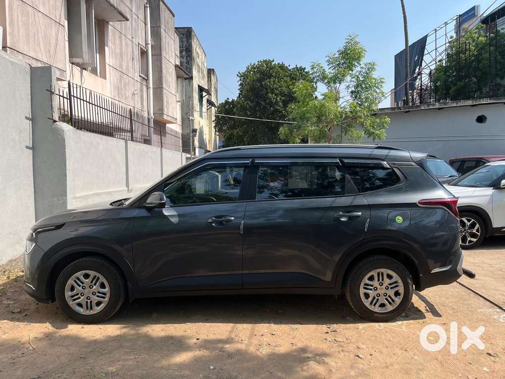 Kia Carens 1.4 Prestige 7 Str, 2023, Petrol