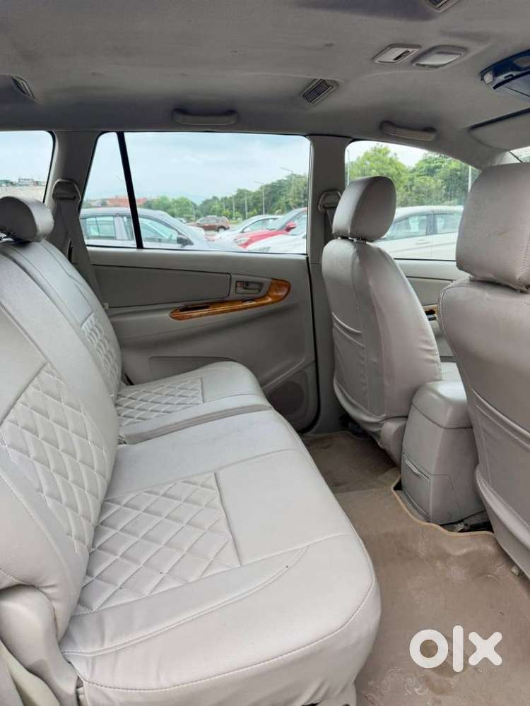 Toyota Innova 2.0 Gx 8 Str, 2009, Diesel