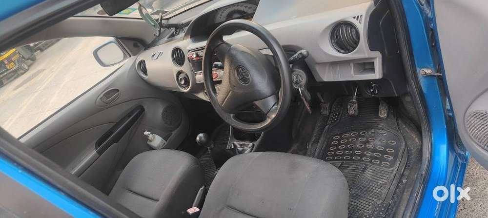 Toyota Etios Liva 2011-2012 G, 2012, Petrol