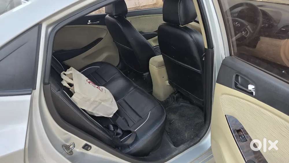 Hyundai Verna Vgt 1.6 Crdi 2011 Model