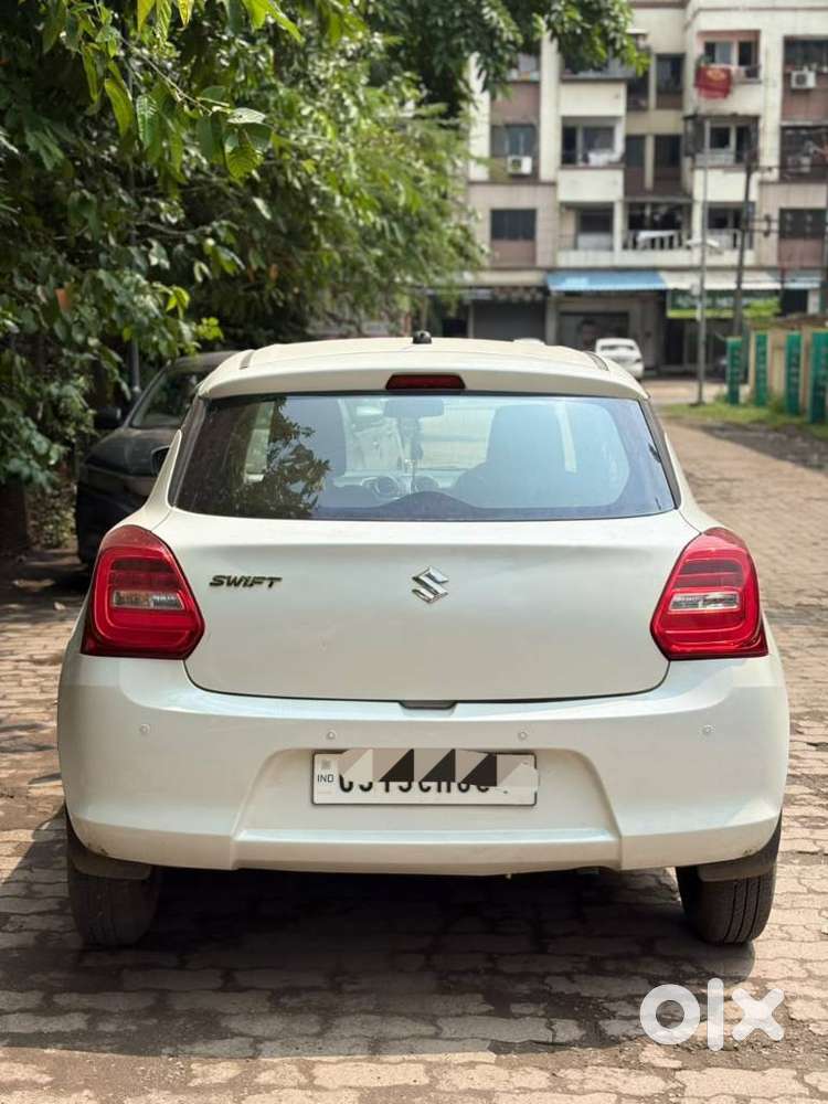 Maruti Suzuki Swift Vxi + Manual, 2018, Petrol